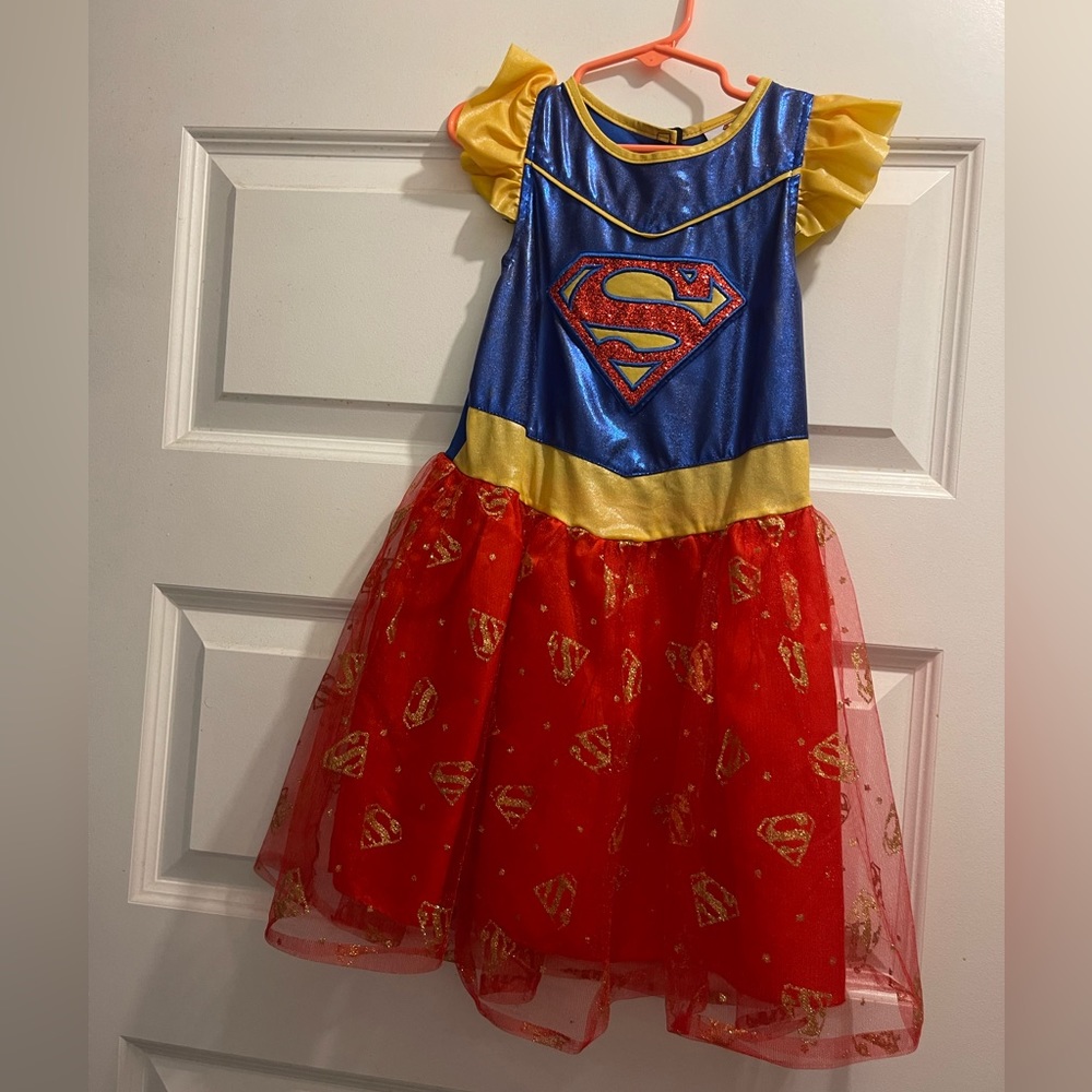 Girls supergirl dress size M